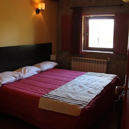 Casa De Campo O Castelo Guest house